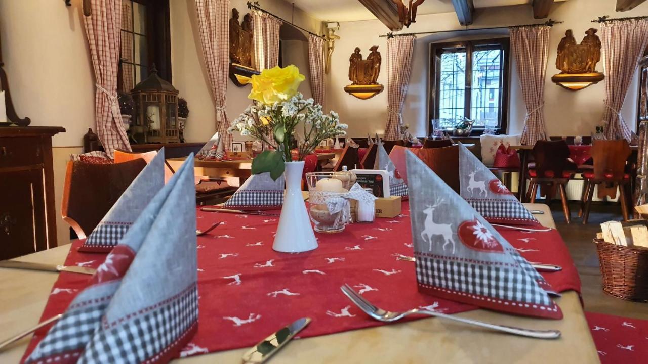Wirtshaus Zum Baumbach Hotell Aschau im Chiemgau Eksteriør bilde